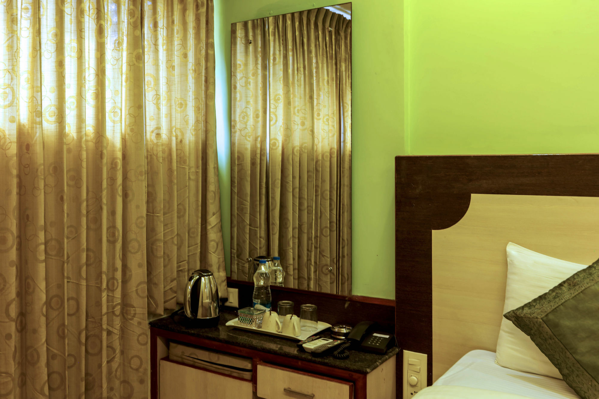 Hotel Treebo Trip Grand Regency Bengaluru Zewnętrze zdjęcie